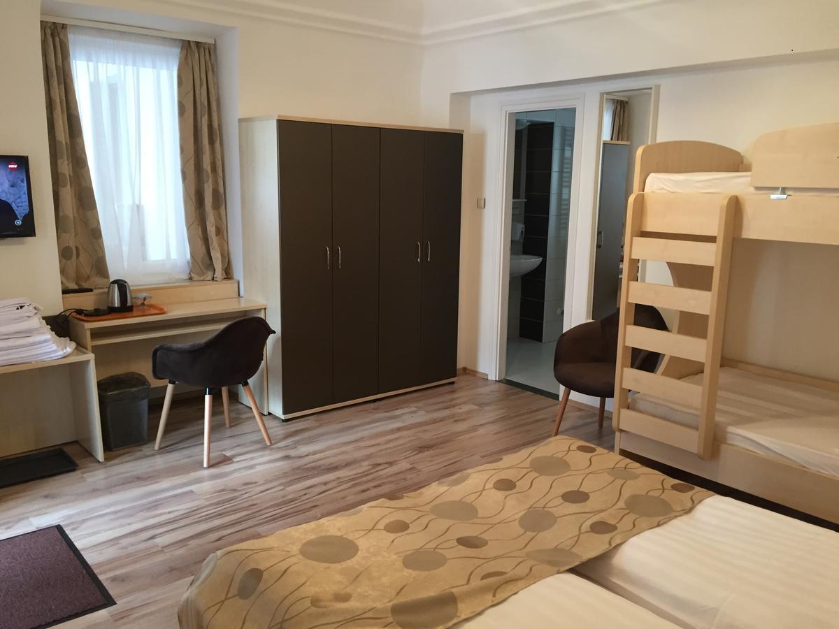 Pizza Tábor Apartman Miskolc Exterior foto